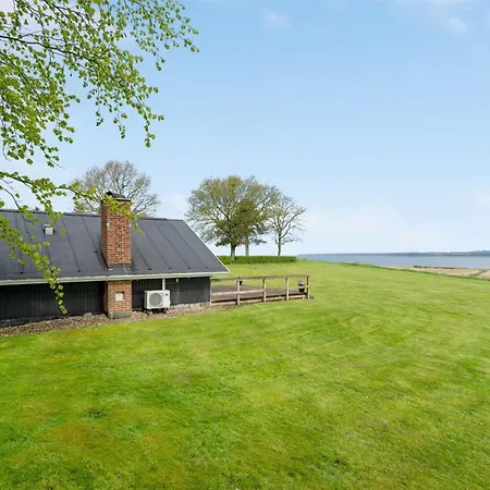 Henrieke - 250m To The Fjord By Interhome Roslev